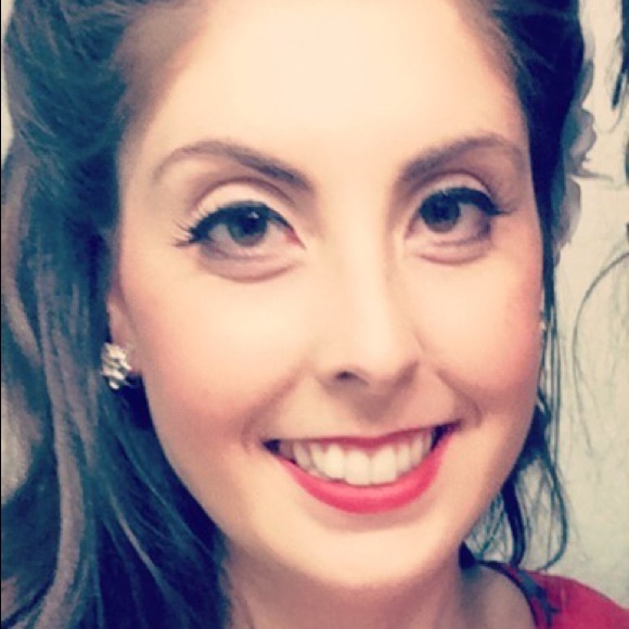 Meet your Posher, Abby - Picture 1 of 1